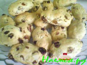 Хрустящее печенье с орехами и сухофруктами