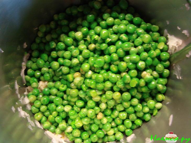 Суп-пюре из горошка и окорока