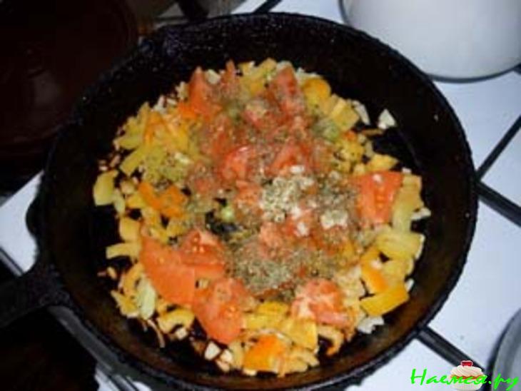 Рыба в овощном соусе