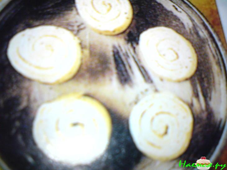 Пирог с листьями чая