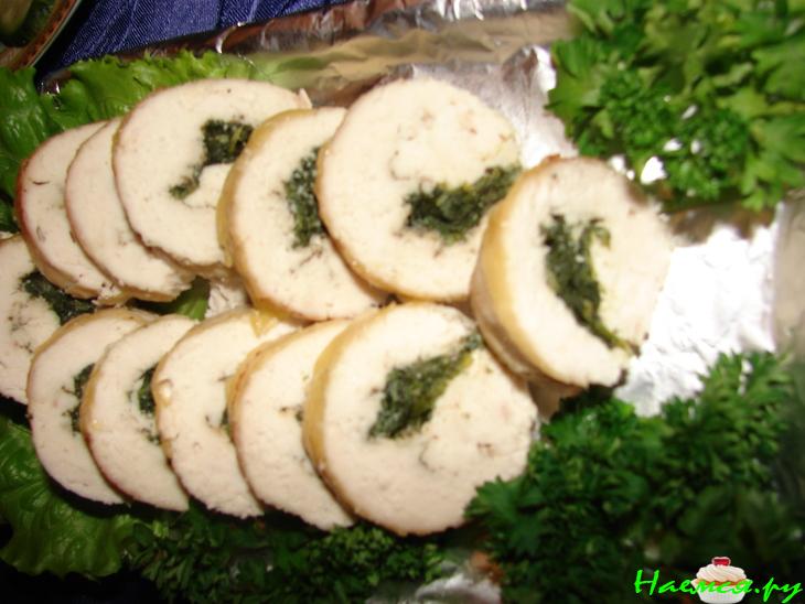 Куриные рулетики с шпинатом
