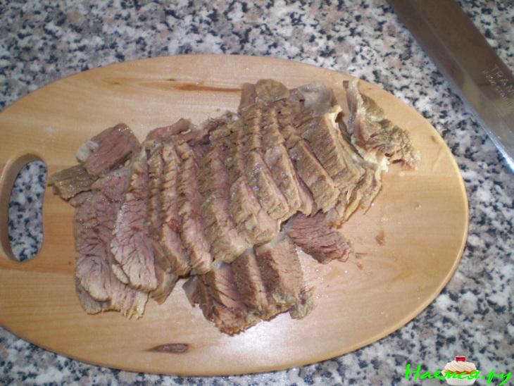 Салат "Февраль" с говядиной и редькой