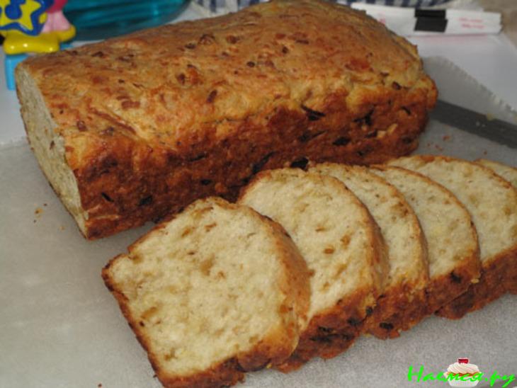 Луково-чесночно-сырный хлеб на пиве (быстро и просто в приготовлении)