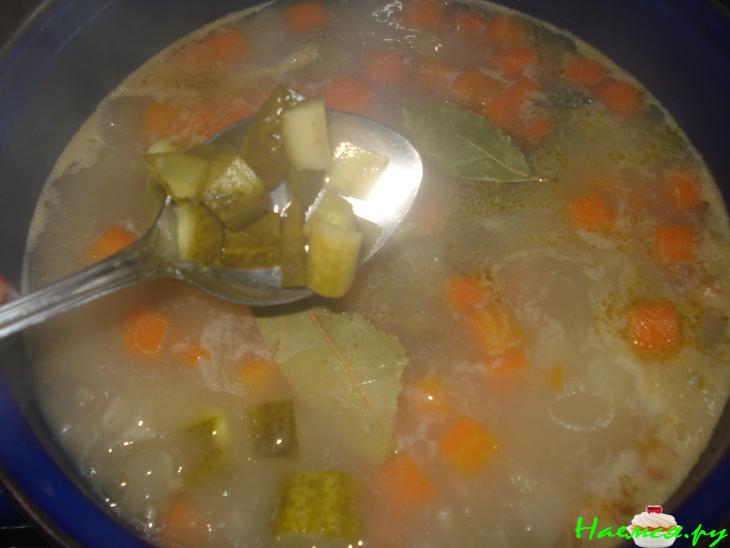 Суп рыбный с огурцом