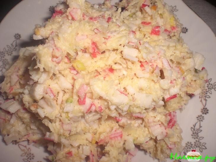 Фаршированный болгарский перец сыром и крабовыми палочками Фаршированный болгарский перец сыром и крабовыми палочками