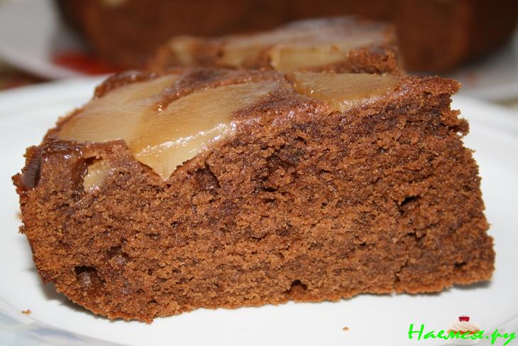 Кофейно-шоколадный пирог с яблоками