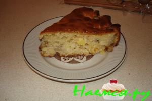 Пирог с изюмом и яблоками Пирог с изюмом и яблоками