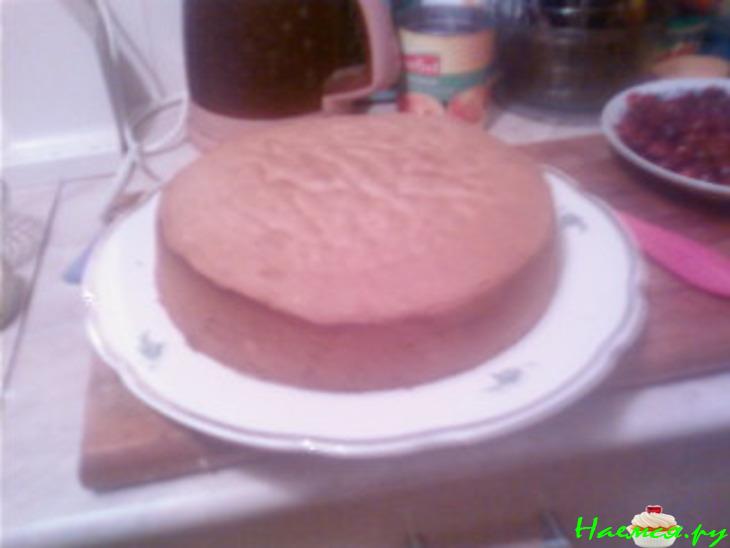 Торт бисквитный вишневый классический Торт бисквитный вишневый классический