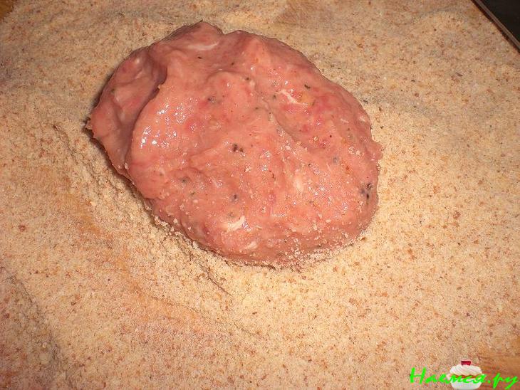 Свиные котлеты с киви