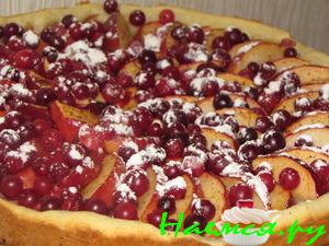 Пирог с яблоками и клюквой