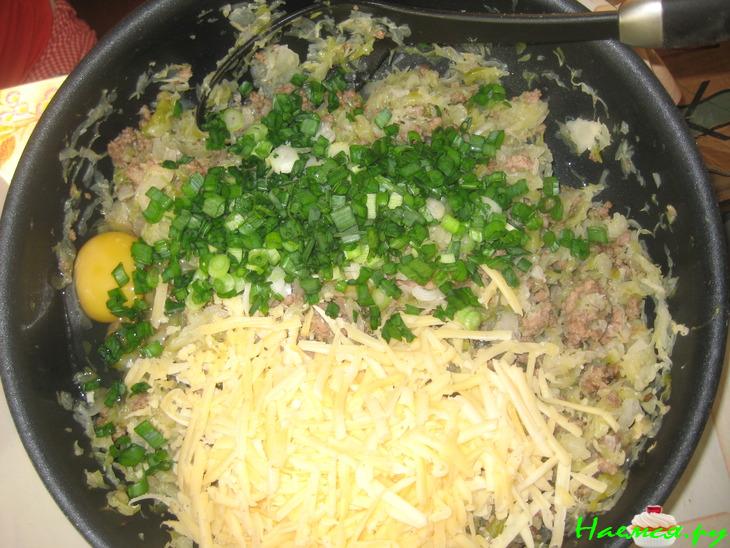 Запеканка капустная с фаршем в тесте