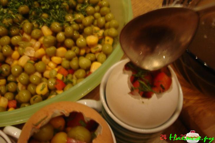 Яйцо "Фаберже" (овощное заливное)