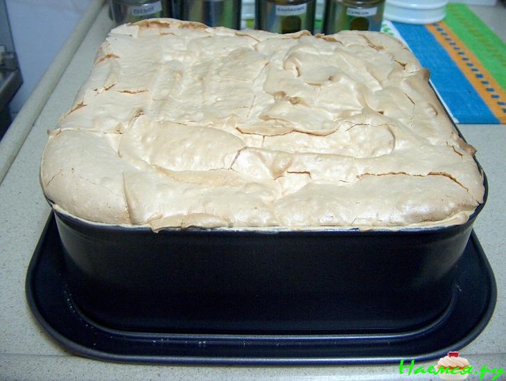 Пирог-торт с персиками