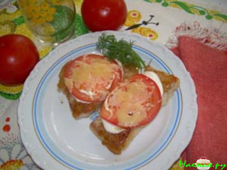 Пангасиус с помидорами и сыром