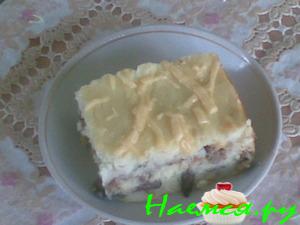 Картофельная запеканка с фаршем и грибами