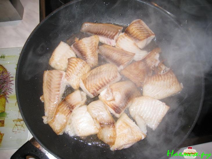 Рыбное филе тушеное "по-красному!"