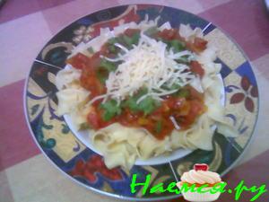 Домашняя лапша с вялеными (сушеными) помидорами