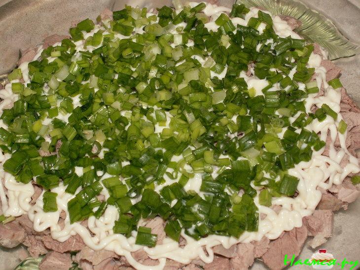 Салат "Сказка" с телячьей вырезкой и королевскими шампиньонами