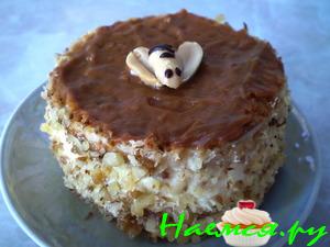 Пирожные медовые с пчелкой