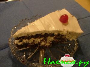 Шоколадно-апельсиновый торт с винным кремом