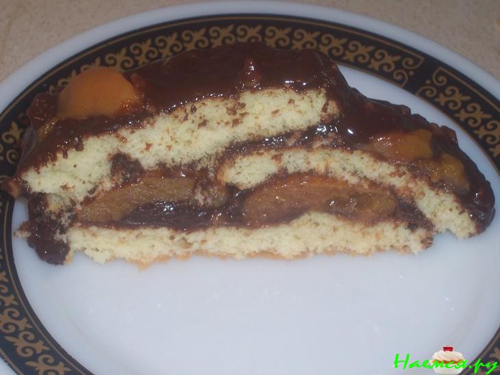 Шоколадный рулет с фруктовым кремом