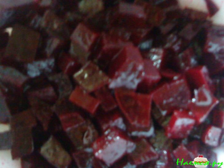 Салат из свеклы с овощами