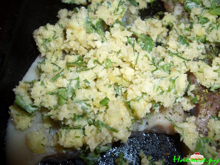 Запеченная рыба с сыром и укропом