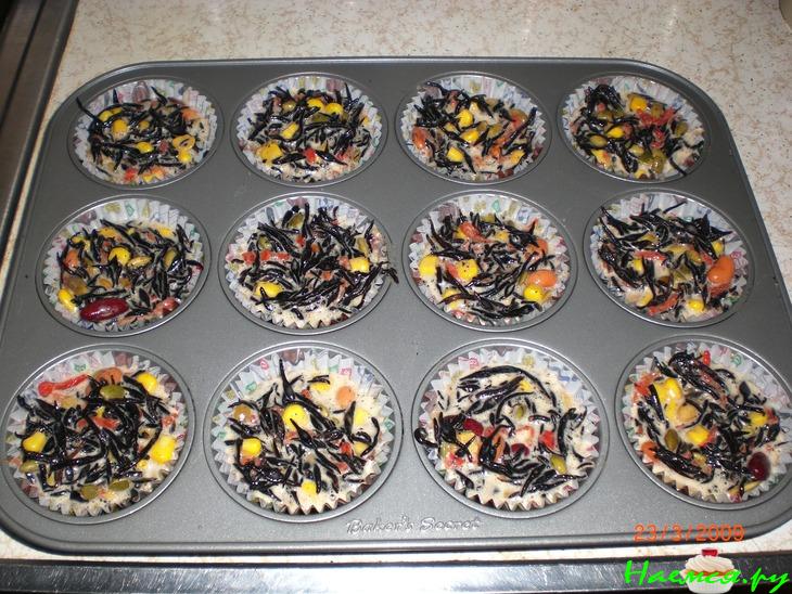 Яичные маффины с морской капустой