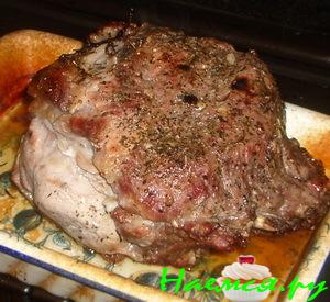 Запеченная свинина с травами