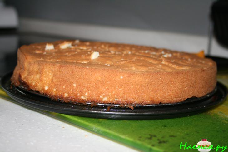 Бисквитный мокрый пирог, с конфетно-сливочным вкусом