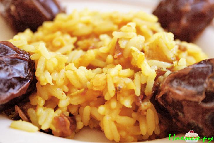 Рис с чечевицей и финиками