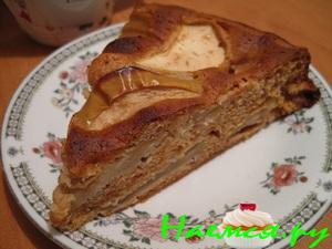 Шарлотка медовая с яблоками