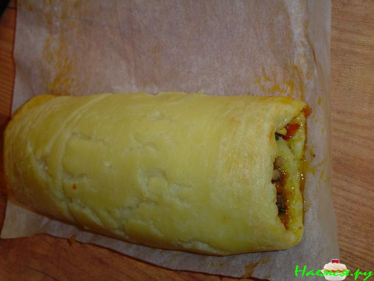Постный картофельный рулет с грибами и овощами