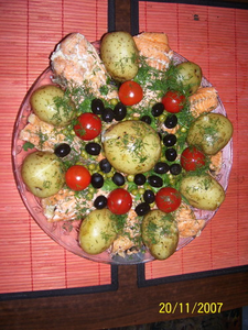 Рыбка со свежими грибами и беконом