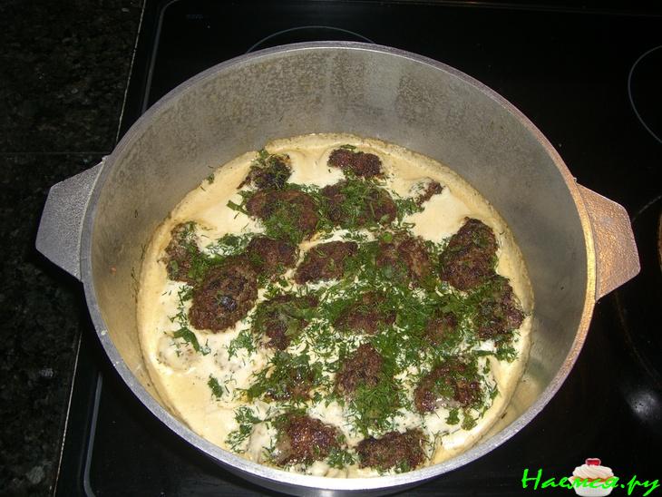 "Котлеты в соусе"