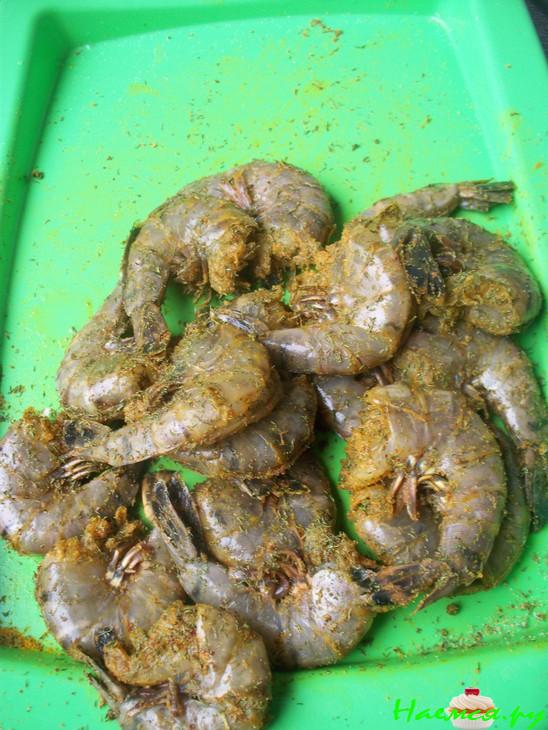 Креветки жареные пряные