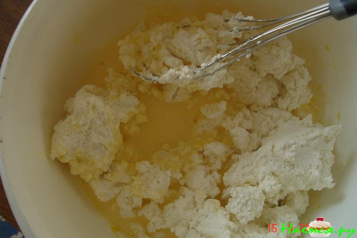 Открытый пирог с творогом