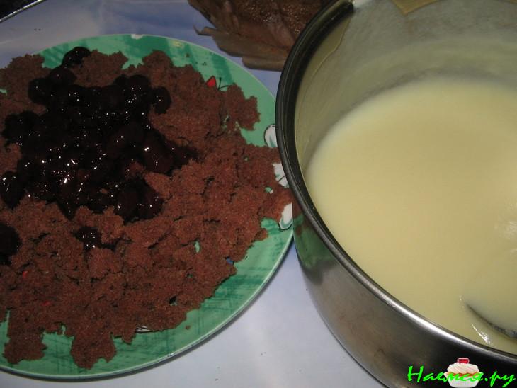 Торт шоколадный 'Пьяная вишня'