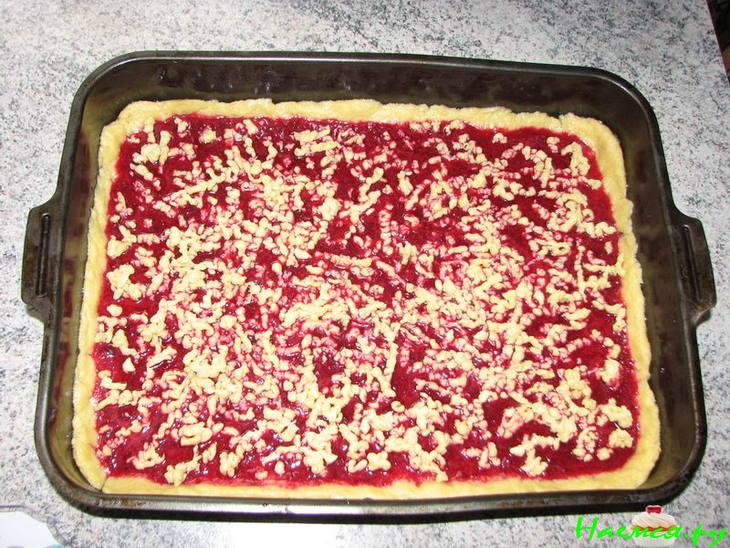 Пирог песочный с ягодами