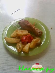 Ужин с курицей и овощами