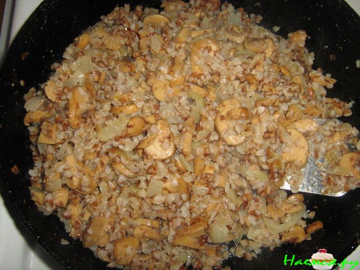 Постные вареники с гречкой и грибами