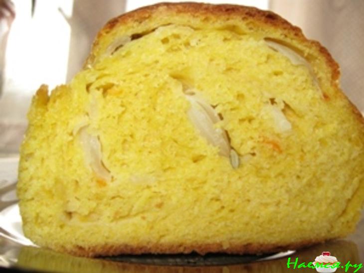 Тыквенный хлеб с репчатым луком и семечками