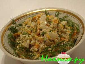 Рыбный салат с морковью