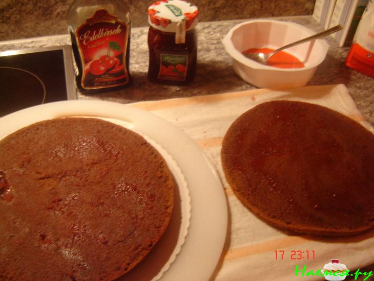 Торт "Малинка" со сливочным кремом