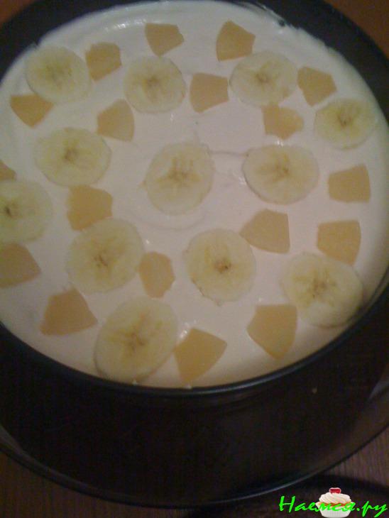 Торт бисквитный с фруктами и творожным кремом Торт бисквитный с фруктами и творожным кремом