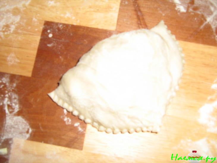 Пирожки с яичком и капустой