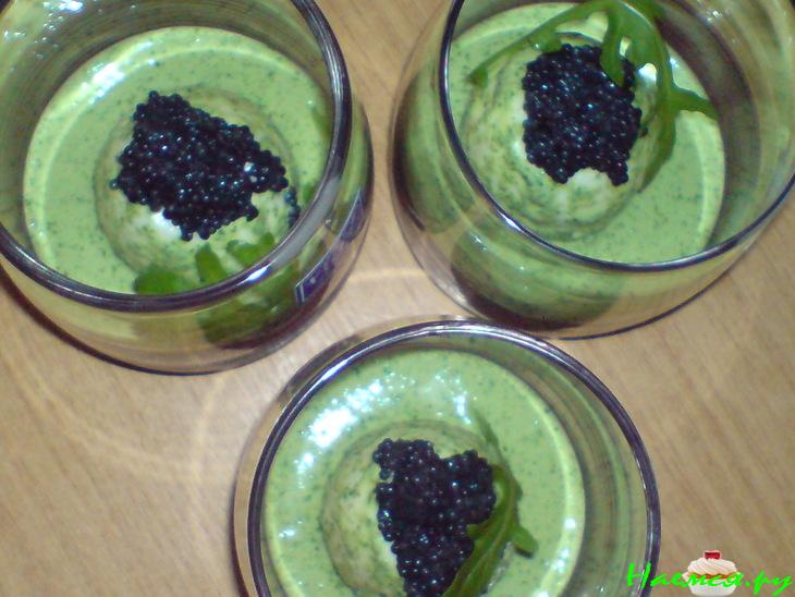 Яйца под зелёным соусом