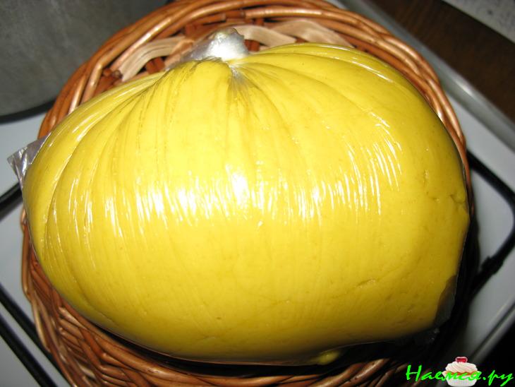 Песочный пирог с заварным кремом и ягодами