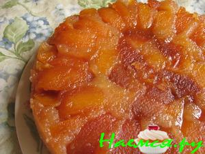 Tarte Tatin с персиками