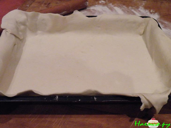 Мясной слоеный пирог